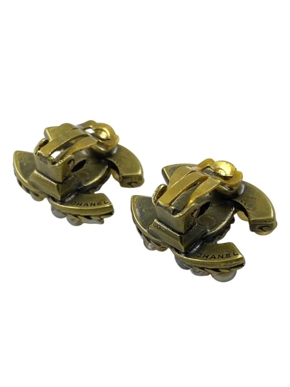 Chanel CC Logo Earrings Vintage Accessory Metal Faux Pearl Gold